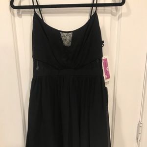 NWT Hailey Logan by Adrianna Papell Black Lace